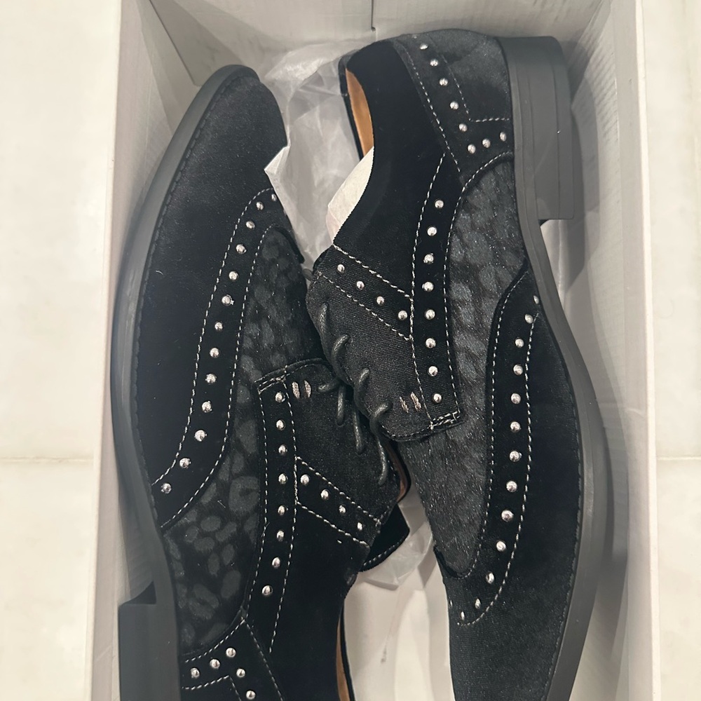 Robert Wayne Black Studded Oxfords